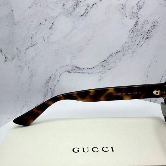 New Gucci Sunglasses - Picture 7 of 16
